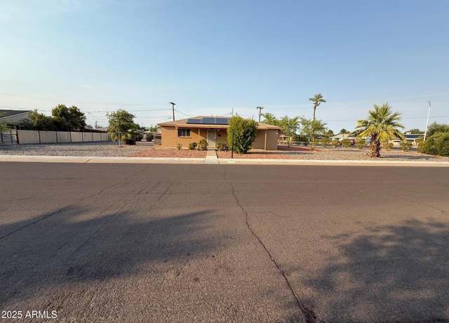 Property at 11102 W Indiana Ave, Youngtown, AZ 85363, 3 beds, 1.5 baths
