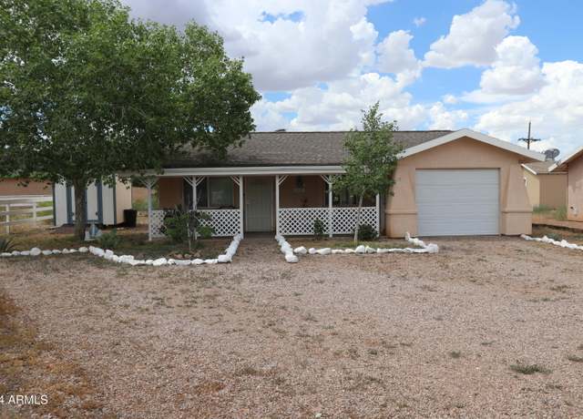 Property at 1317 E Justin St, Pearce, AZ 85625, 2 beds, 2 baths