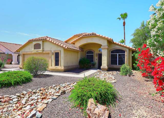 Property at 10974 S Dreamy Dr, Goodyear, AZ 85338, 4 beds, 2 baths