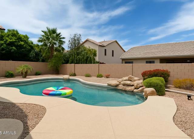 Property at 2834 E Devon Ct, Gilbert, AZ 85296, 3 beds, 2 baths