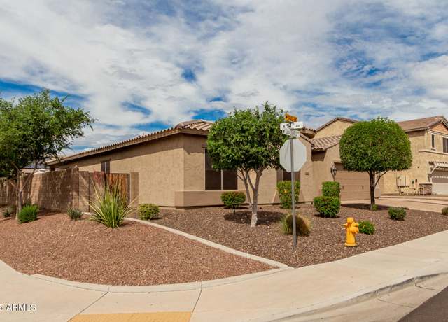 Property at 9390 W Louise Dr, Peoria, AZ 85383, 3 beds, 2.5 baths