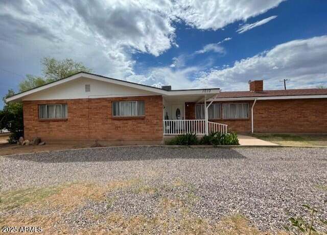 Property at 1010 N Florida Ave, Douglas, AZ 85607, 4 beds, 2 baths