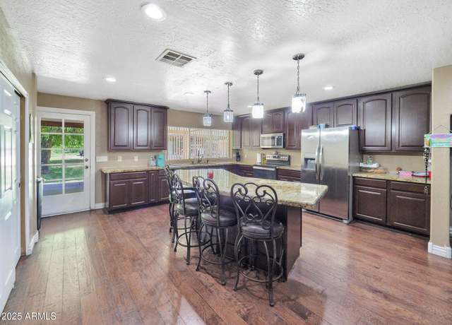Property at 154 E Redfield Rd, Chandler, AZ 85225, 5 beds, 3 baths