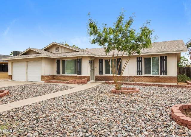 Property at 3337 W Yucca St, Phoenix, AZ 85029, 4 beds, 2 baths