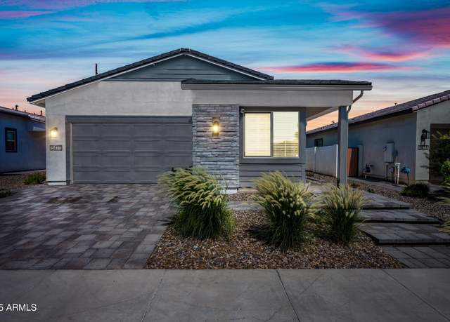 Property at 5471 S Red Rock St, Gilbert, AZ 85298, 3 beds, 2.5 baths