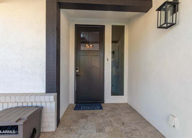 Property at 8025 E Redwing Rd, Scottsdale, AZ 85250, 4 beds, 2.5 baths