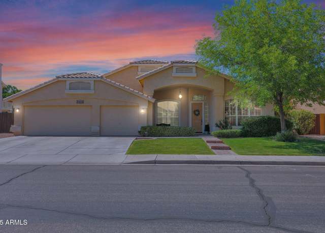 Property at 1420 W Raven Dr, Chandler, AZ 85286, 4 beds, 2 baths