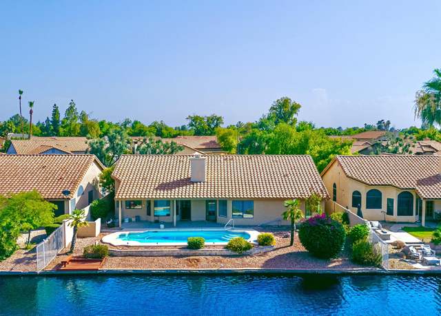 Property at 514 E Stonebridge Dr, Gilbert, AZ 85234, 4 beds, 2 baths