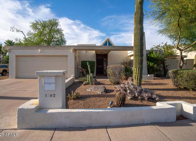Property at 1302 E Nicolet Ave, Phoenix, AZ 85020, 3 beds, 2 baths