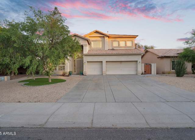 Property at 249 E Palomino Ct, Gilbert, AZ 85296, 5 beds, 3 baths