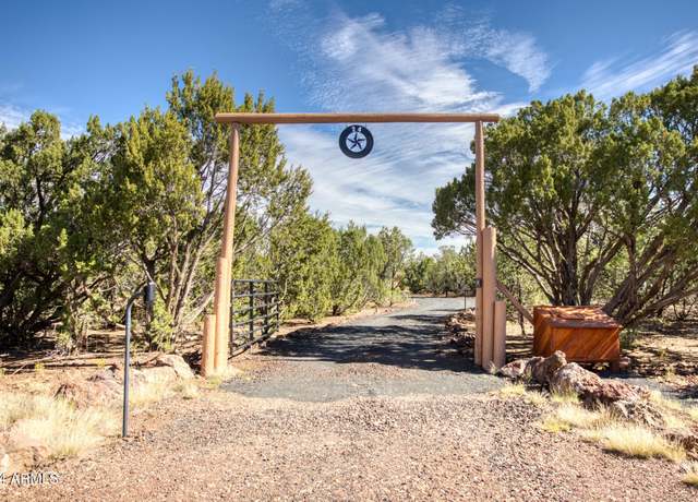 Property at 24 County Road 3153 --, Vernon, AZ 85940, 3 beds, 2 baths