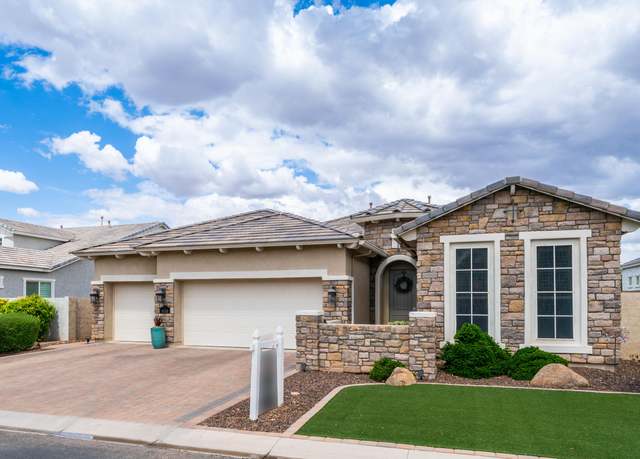 Property at 4518 E Fountain St, Mesa, AZ 85205, 3 beds, 3 baths