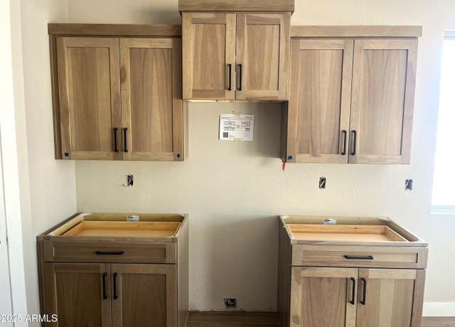 Property at 15 Creek Rock Cir, Sedona, AZ 86351, 3 beds, 2 baths