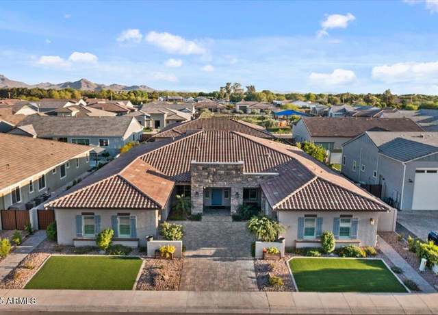 Property at 1261 E Lynx Way, Gilbert, AZ 85298, 6 beds, 4.5 baths