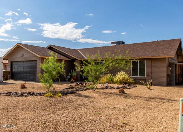 Property at 6744 W Cameron Dr, Peoria, AZ 85345, 3 beds, 2 baths