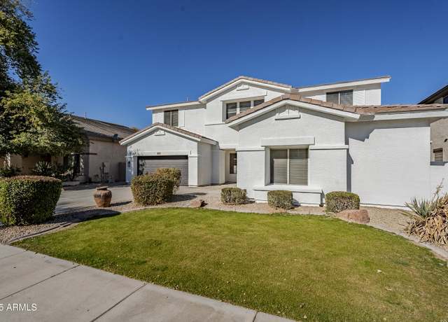 Property at 718 E Scorpio Pl, Chandler, AZ 85249, 6 beds, 3 baths