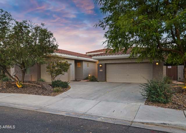 Property at 645 W Longhorn Dr, Chandler, AZ 85286, 4 beds, 2.5 baths