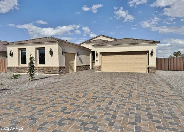 Property at 1586 N Himosa Dr, Casa Grande, AZ 85122, 4 beds, 2.5 baths