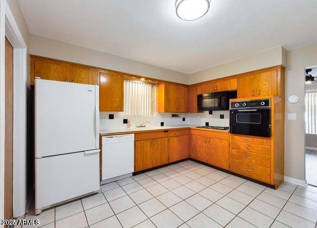 Property at 5414 E Albany St, Mesa, AZ 85205, 2 beds, 1 bath