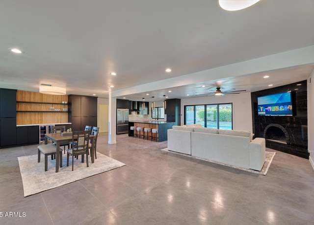 Property at 5324 E Hillery Dr, Scottsdale, AZ 85254, 4 beds, 2.5 baths