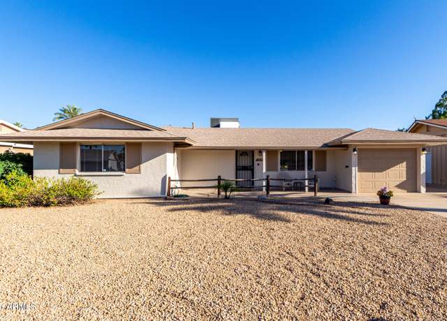 Property at 10337 W Snead Dr, Sun City, AZ 85351, 2 beds, 2 baths