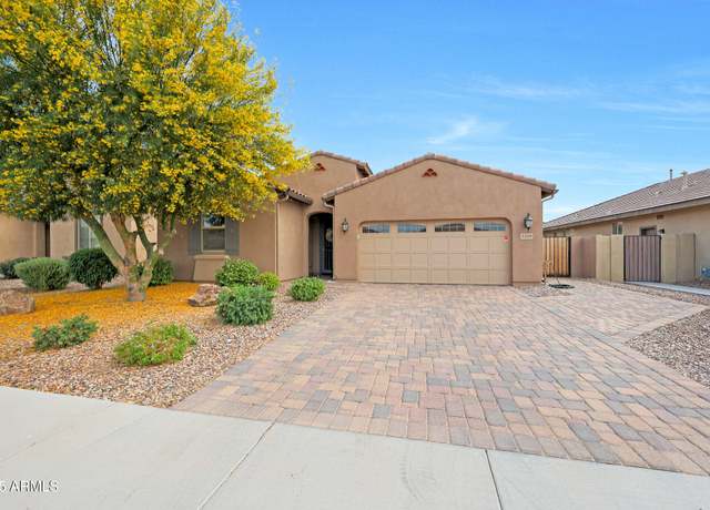 Property at 3359 E Penedes Dr, Gilbert, AZ 85298, 3 beds, 2 baths
