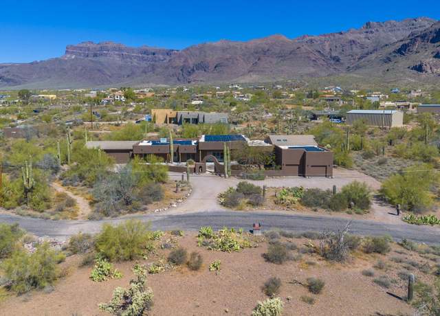 Property at 10860 E Cactus View Cir, Gold Canyon, AZ 85118, 3 beds, 4 baths