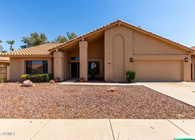 Property at 11129 W Sieno Pl, Avondale, AZ 85392, 3 beds, 2 baths