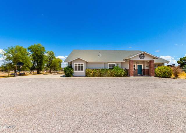 Property at 36641 N Railway Rd, San Tan Valley, AZ 85140, 5 beds, 3 baths