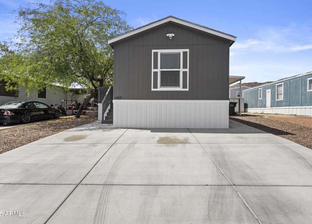 Property at 1123 W Summerside Rd, Phoenix, AZ 85041, 2 beds, 2 baths