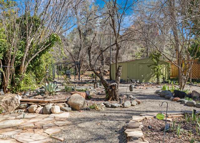 Property at 305 Bear Wallow Ln, Sedona, AZ 86336, 2 beds, 2 baths