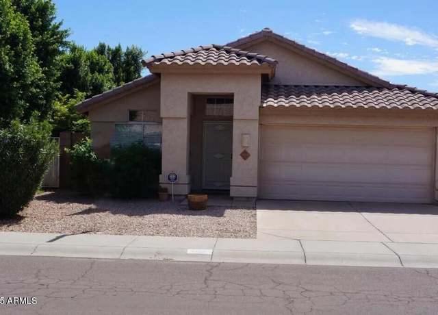 Property at 2025 E Helena Dr, Phoenix, AZ 85022, 3 beds, 2 baths