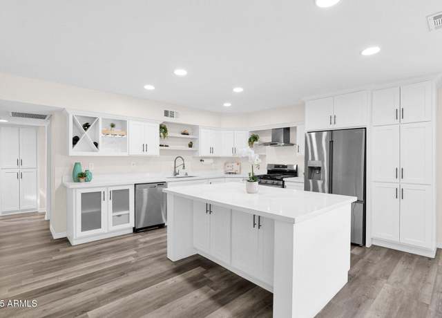 Property at 301 N 87th St, Mesa, AZ 85207, 3 beds, 2 baths