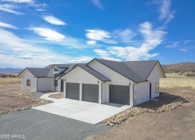 Property at 9752 N Constellation Ct, Prescott Valley, AZ 86315, 4 beds, 3 baths