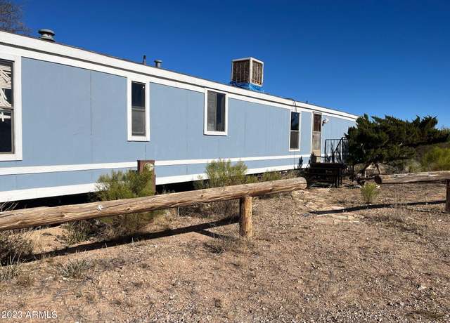 Property at 2902 Applewhite Dr, Douglas, AZ 85607, 2 beds, 2 baths