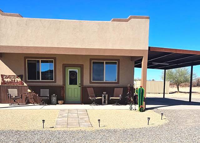 Property at 35524 N 215th Dr, Wittmann, AZ 85361, 1 bed, 1 bath