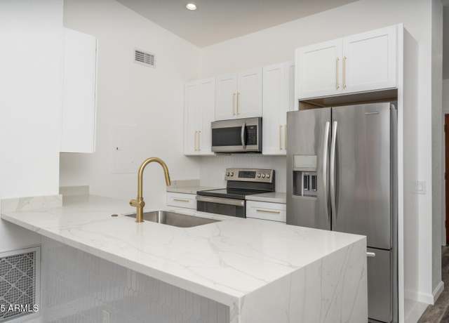 Property at 1351 N Pleasant Dr #2011, Chandler, AZ 85225, 2 beds, 1 bath