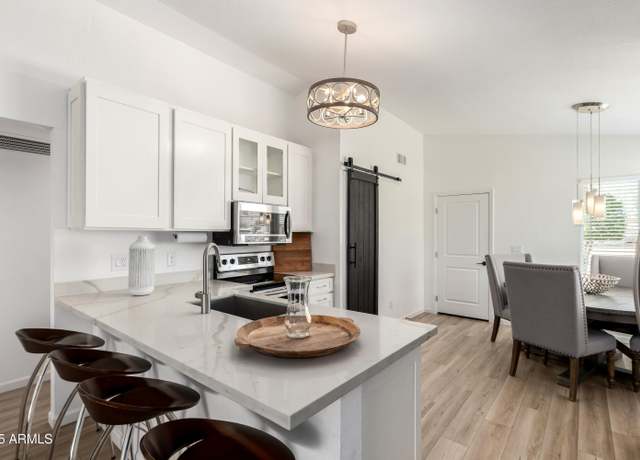 Property at 8835 W John Cabot Rd, Peoria, AZ 85382, 2 beds, 2 baths