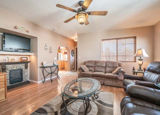 Property at 359 Felspar Dr, Apache Junction, AZ 85119, 1 bed, 2 baths