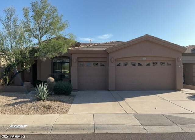 Property at 4843 E Estevan Rd, Phoenix, AZ 85054, 3 beds, 2 baths