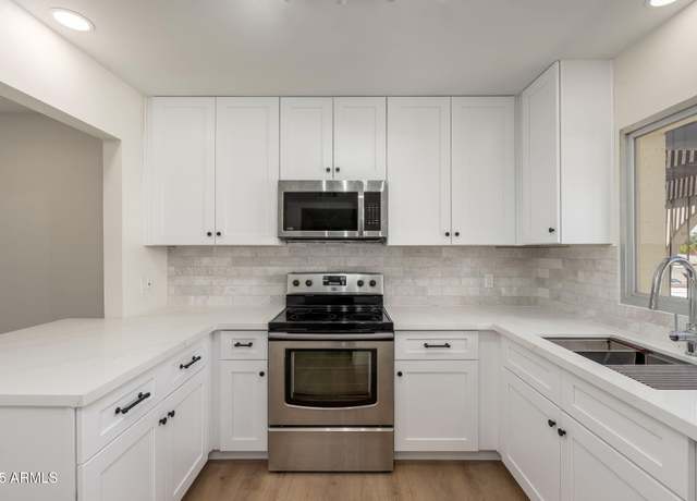 Property at 131 N Higley Rd #215, Mesa, AZ 85205, 2 beds, 2 baths