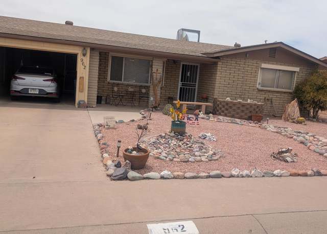 Property at 962 S Main Dr, Apache Junction, AZ 85120, 2 beds, 2 baths