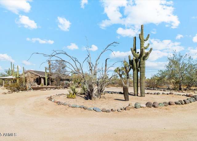 Property at 30120 N 70th St, Scottsdale, AZ 85266, 3 beds, 2 baths