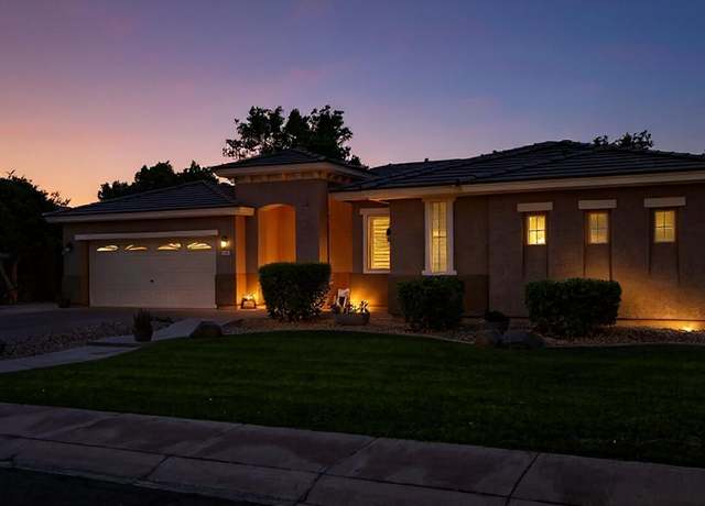 Property at 3141 E Juanita Ave, Gilbert, AZ 85234, 4 beds, 2.5 baths
