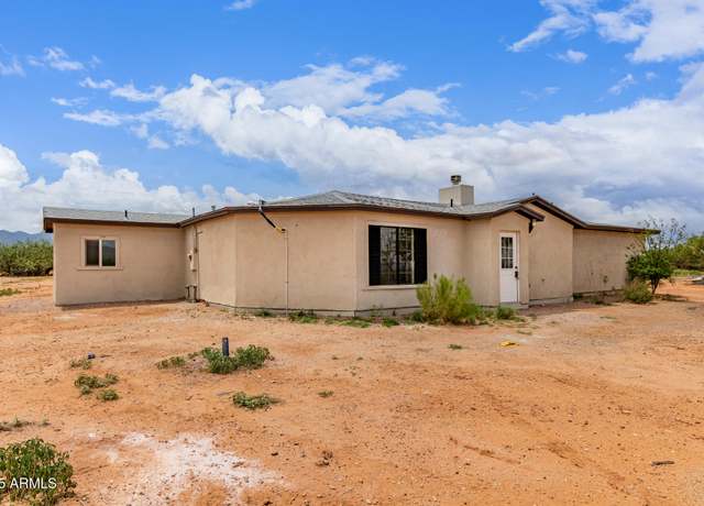 Property at 5900 S Kelly Ln, Hereford, AZ 85615, 3 beds, 2 baths