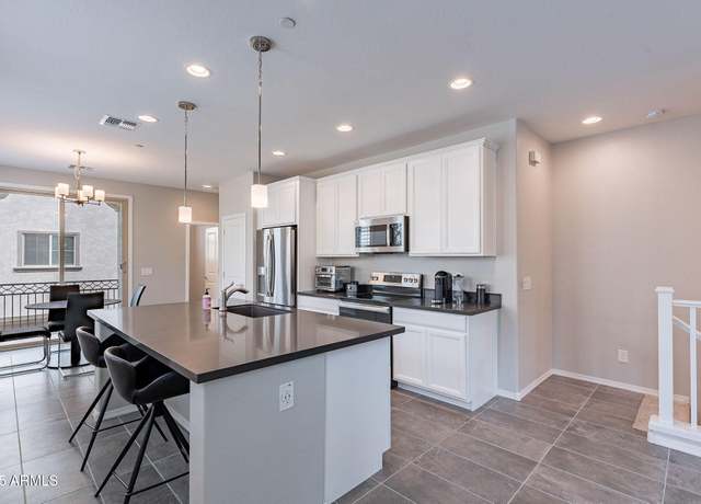 Property at 1741 E Chelsea Ln, Gilbert, AZ 85295, 2 beds, 2.5 baths