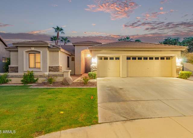 Property at 563 W Bluejay Dr, Chandler, AZ 85286, 4 beds, 2 baths