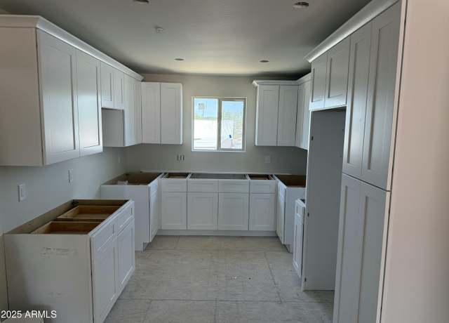 Property at 200 E Jura Cir, Payson, AZ 85541, 8 beds, 8 baths