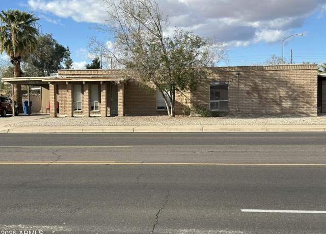 Property at 1126 N April Cir, Mesa, AZ 85203, 4 beds, 2 baths