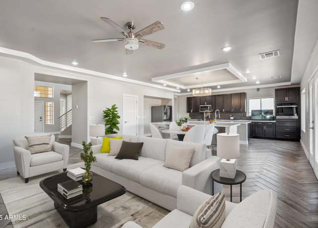 Property at 1712 E Joelle Dr, Casa Grande, AZ 85122, 6 beds, 4.5 baths
